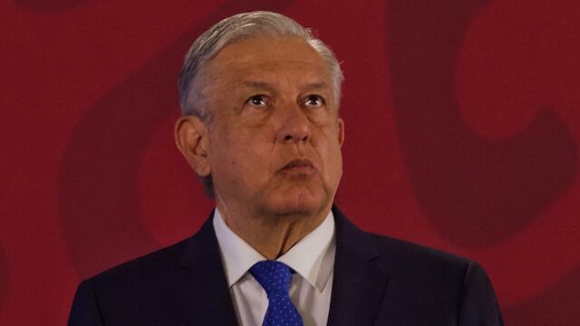 MC reta a AMLO para que compruebe donaciones de Morena