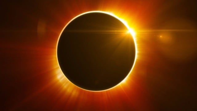 Eclipse total de sol.