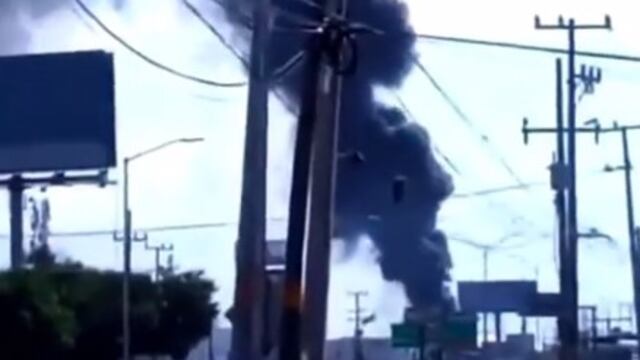 Se registra incendio de autobuses en pensión de Escobedo, Nuevo León
