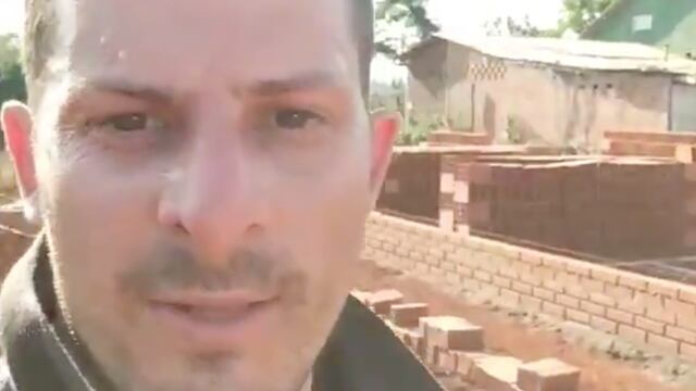 Llama tontas a las mujeres