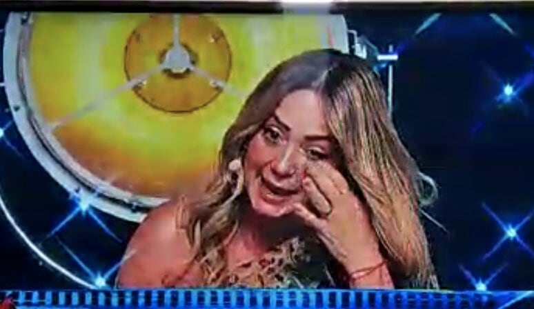 Andrea Legarreta rompe en llanto al ver a Carlos Bonavides bailar