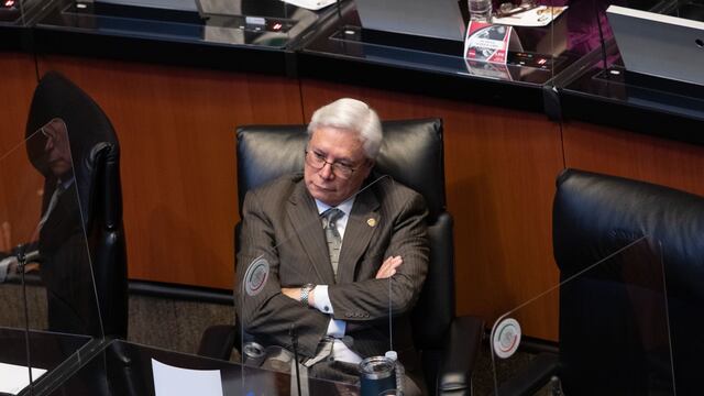 Al parecer, el exmandatario Jaime Bonilla todavía no la libra, pues la fiscalía de Baja California analiza pedir su desafuero.