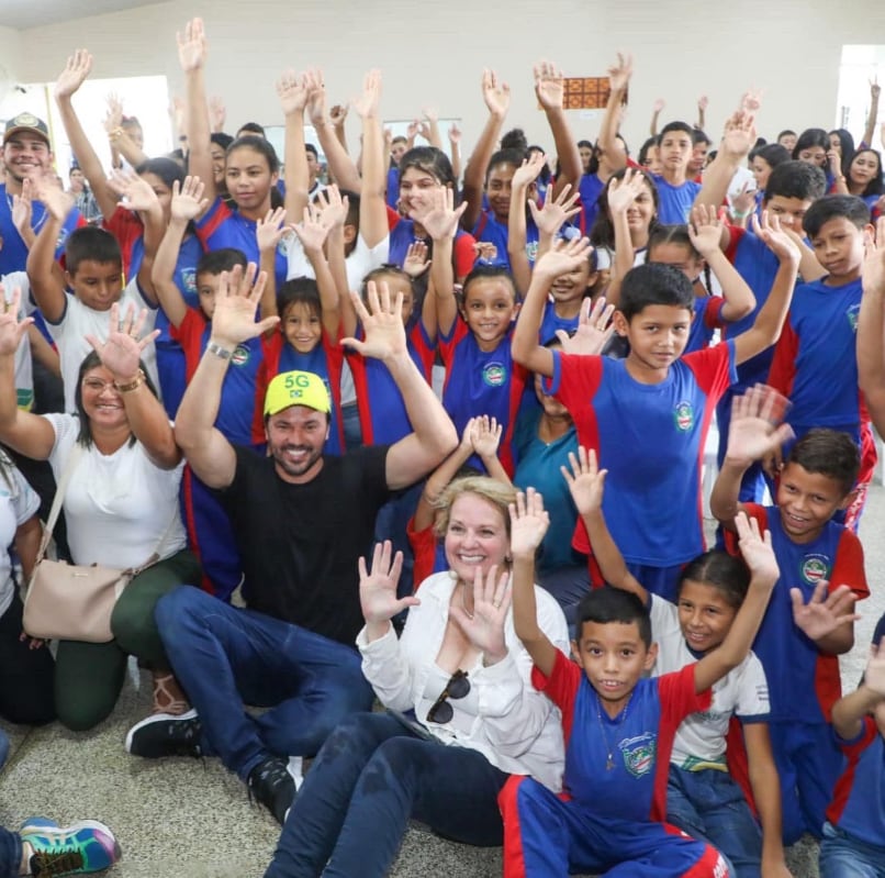 Escuelas se conectan a Internet por primera vez