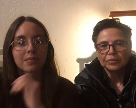 Alexa Hoffman y la abogada Olivia Rubio