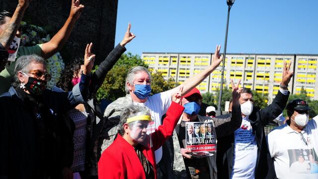 Mitin en Plaza de las Tres Culturas