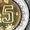 Moneda de 5 pesos se vende en más de 3 mil en Internet