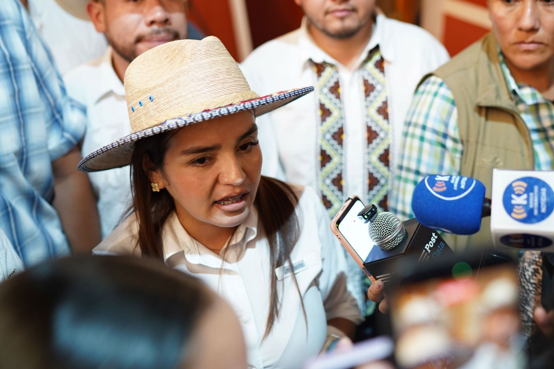 Grecia Quiroz y cinco integrantes del Movimiento del Sombrero son vetados del congreso de Michoacán tras protesta por reforma electoral