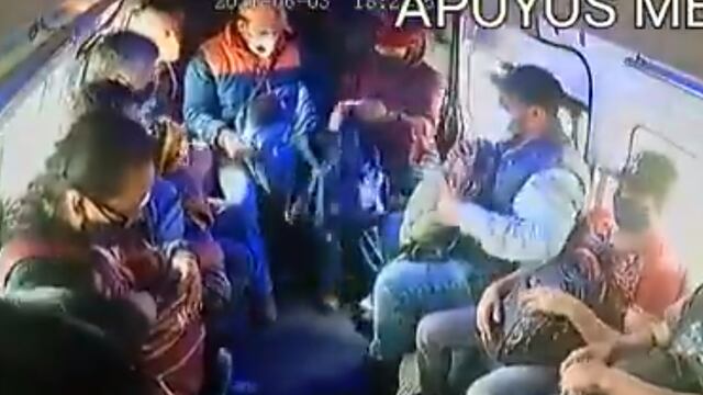 Asalto a pasajeros de combi en la México-Puebla
