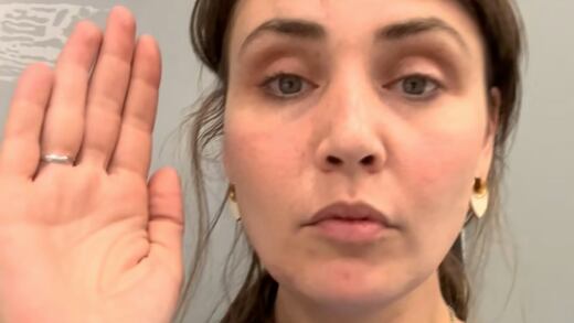 ¿Quién es Anya Wick? La víctima de Jeffrey Epstein lanza alarmante mensaje tras muerte de Virginia Giuffre
