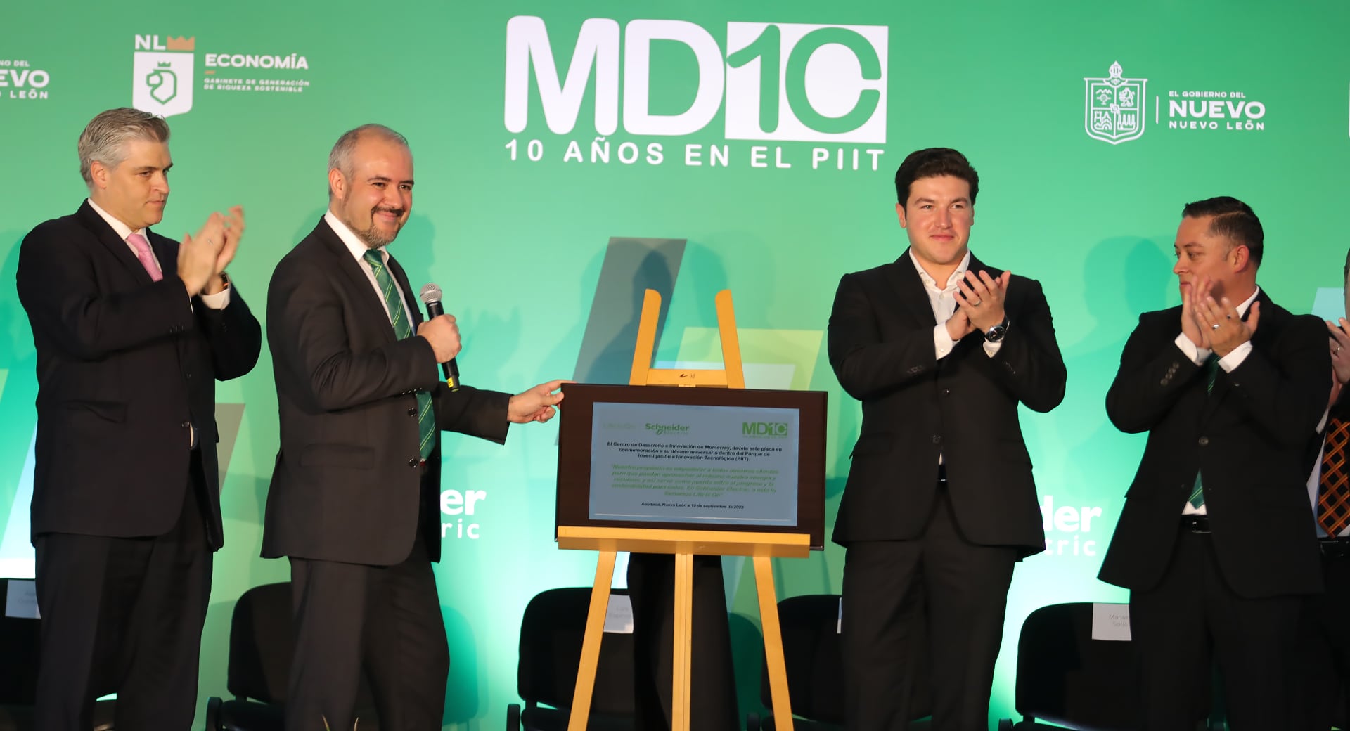 Samuel García y Schneider Electric anuncian inversión millonaria en Nuevo León