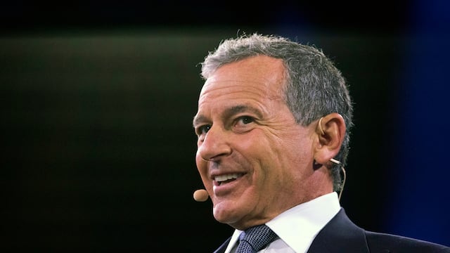 ¿Qué pasa dentro de Disney? Bob Iger asume cargo pese a despidos masivos y rumor sobre Kevin Feige