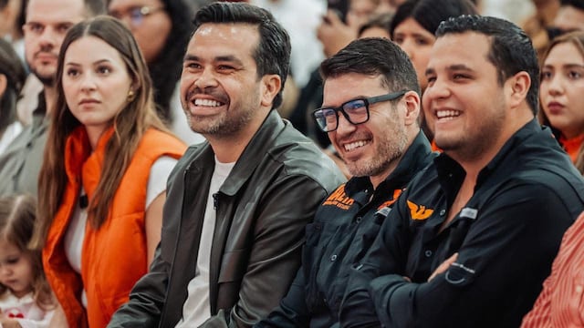 Samuel García y Máynez presentan a 600 nuevos líderes del Campus Naranja.