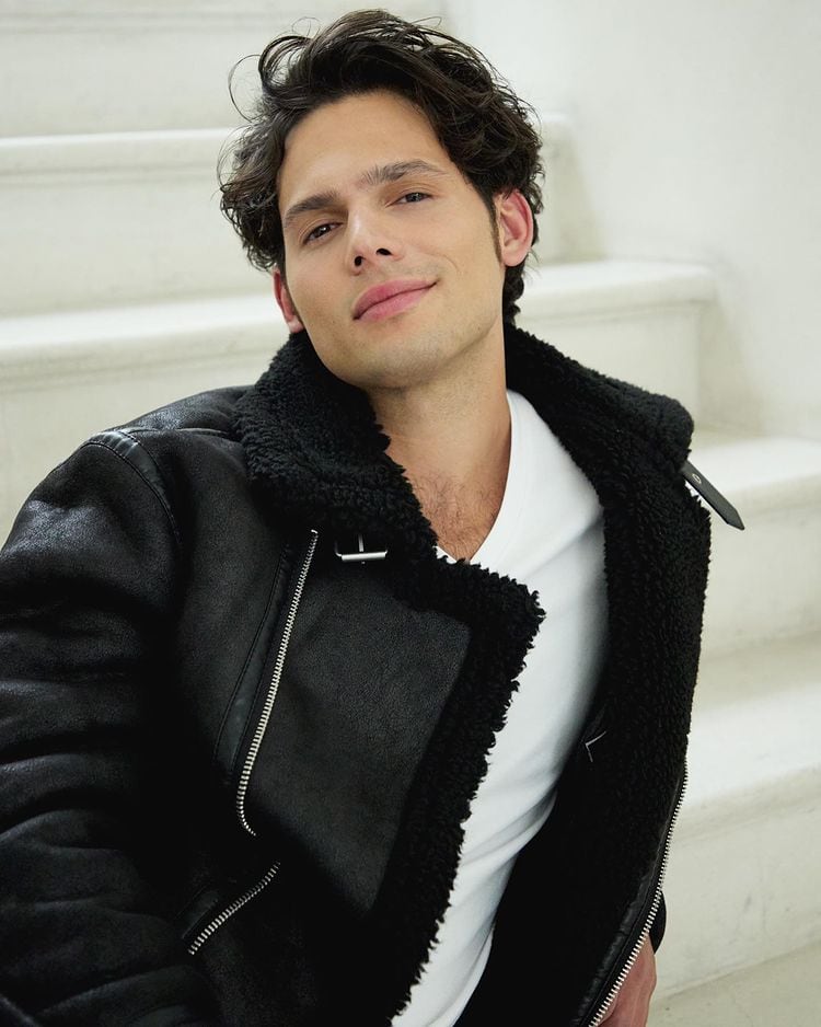 Emmanuel Palomares, actor.