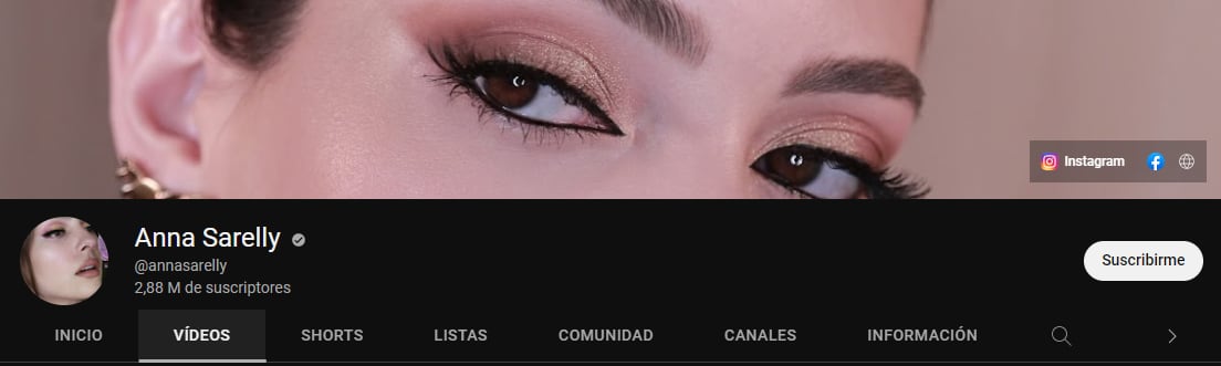 Anna Sarelly, canal de YouTube