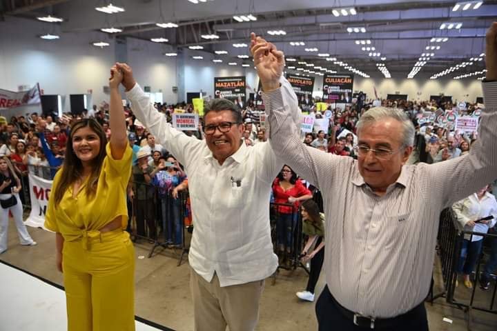 Ricardo Monreal se despide como senador arropado por Sinaloa