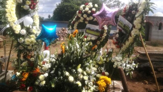 Despiden a Concepción y su hijo.