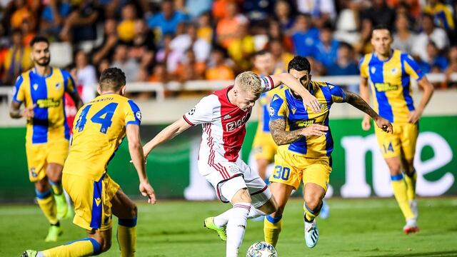 El Ajax empató sin goles en Nicosia