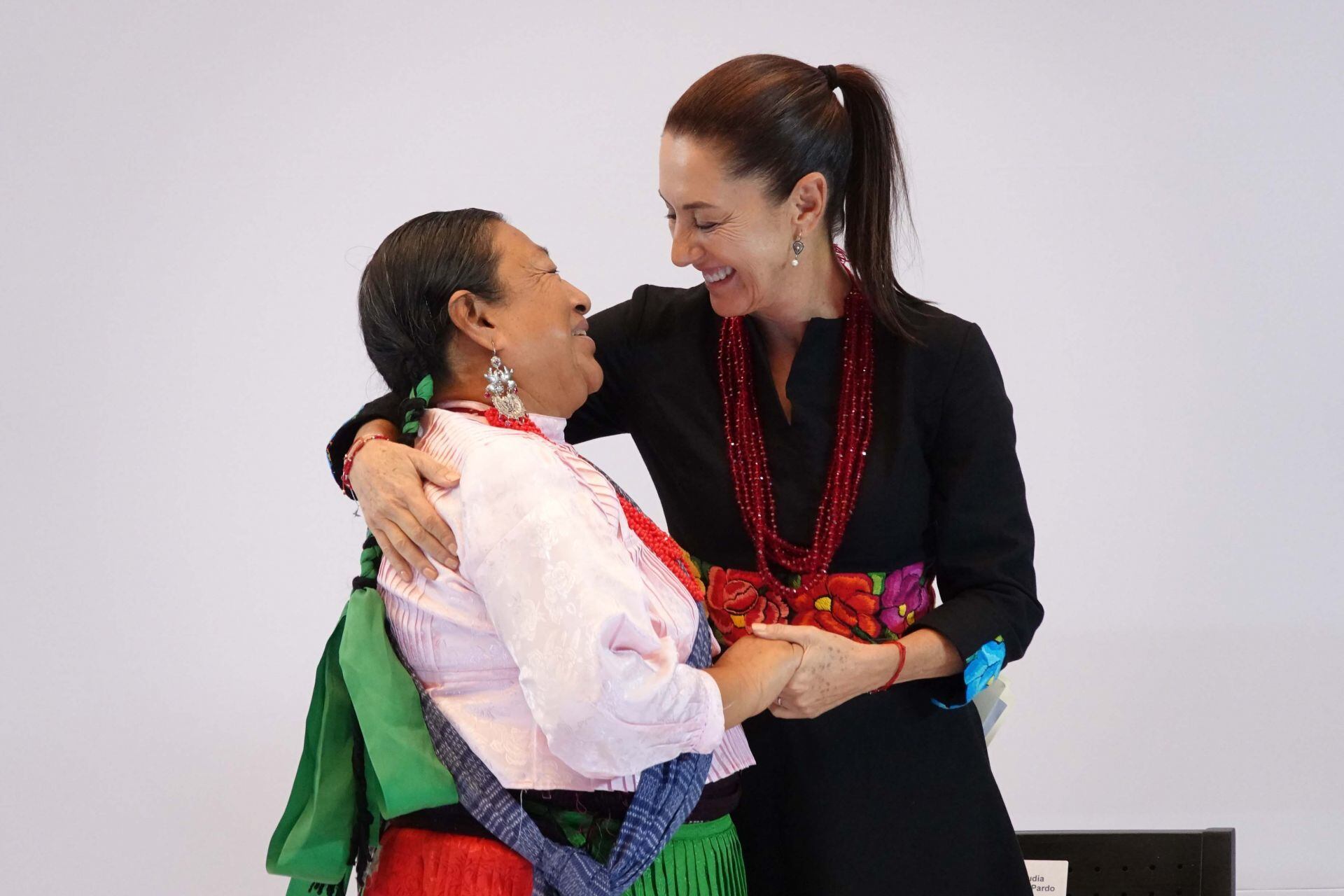 Claudia Sheinbaum apoyo a mujeres de 60 a 64 años de edad