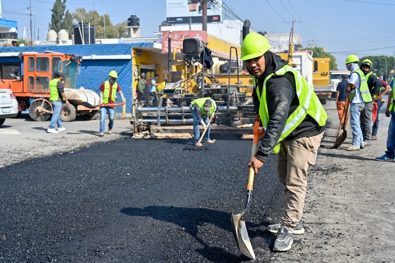 Ricardo Gallardo inicia modernización de avenida Vasco de Quiroga.