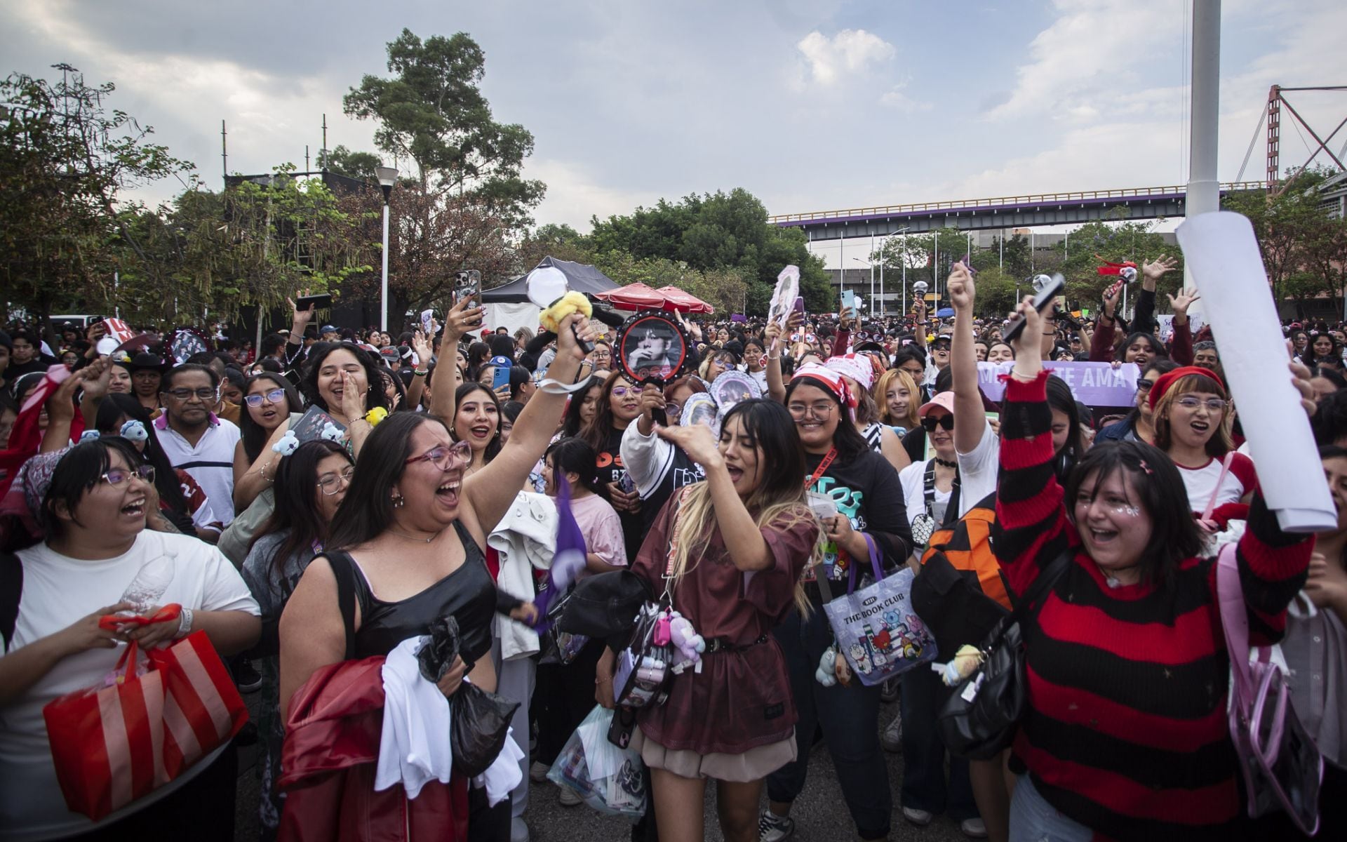 ARMYs colapsan Circuito Interior en segundo concierto de BTS en Estadio GNP Seguros