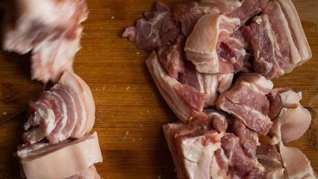 Este es el significado de soñar con carne de puerco