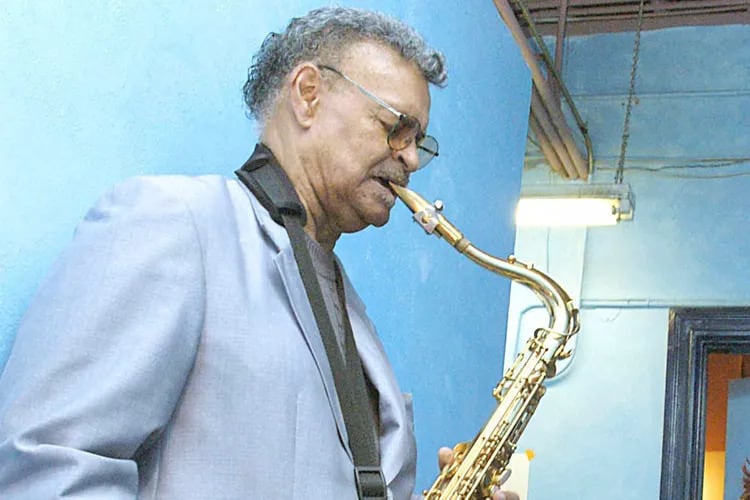 Muere Plas Johnson, saxofonista del tema de La Pantera Rosa
