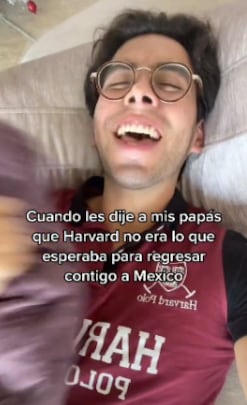 Joven dejó Harvard por su 'novia'