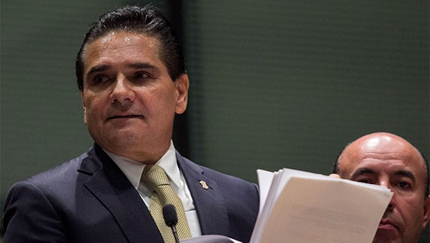 Silvano Aureoles Conejo consideró que en México el caudillismo no va a desaparecer tan fácilmente.