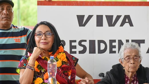 Esthela Damián respalda a comunidades de la Montaña desde Alcozauca