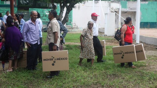 Entrega de televisiones de Mover a México. Venta.