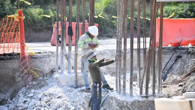 Distribuidor vial al Puerto de Veracruz alcanza 50% de avance: SICT