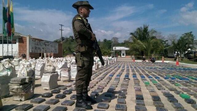 Incautan cocaína
