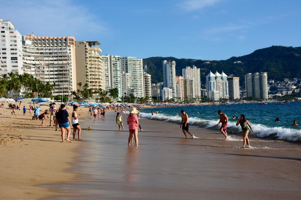 Playas de Guerrero se alistan para este fin de semana largo