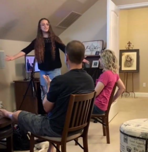 Joven confiesa que es stripper