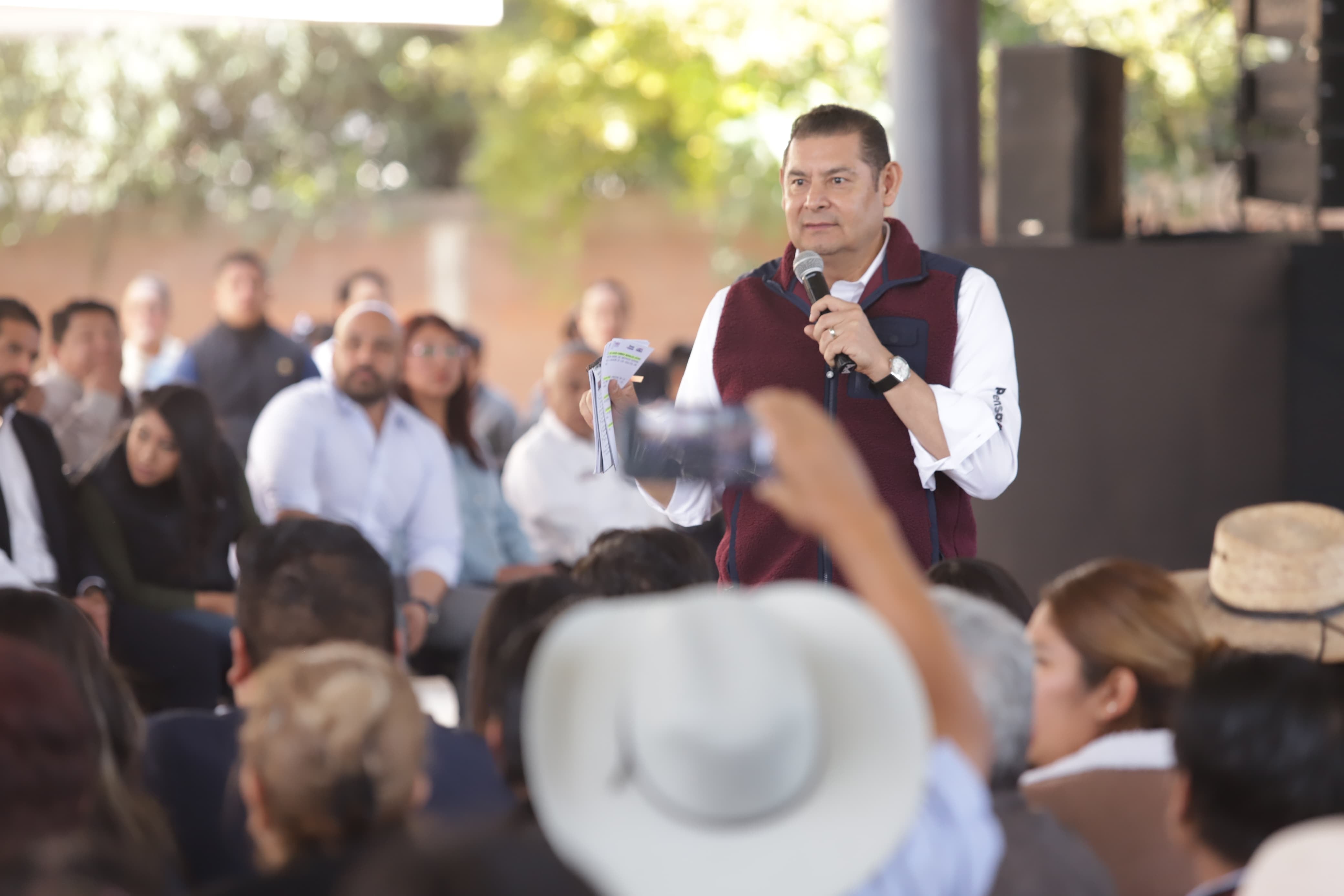 Alejandro Armenta, gobernador de Puebla