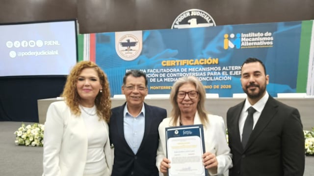Cuatro funcionarios municipales obtuvieron certificación federal para actuar como facilitadores de controversias.