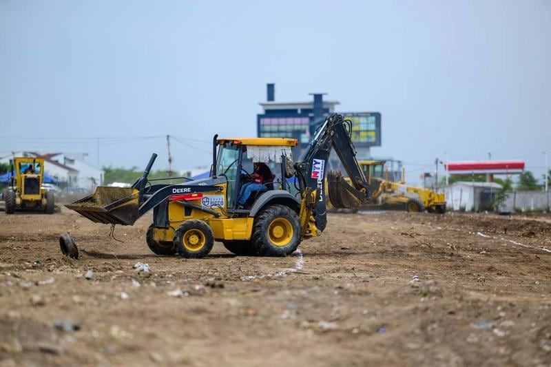 Monterrey inicia obras viales en Cumbres para mejorar la movilidad.