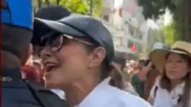 Lady Polanco estalla contra policías luego de arrollar a un abuelo.