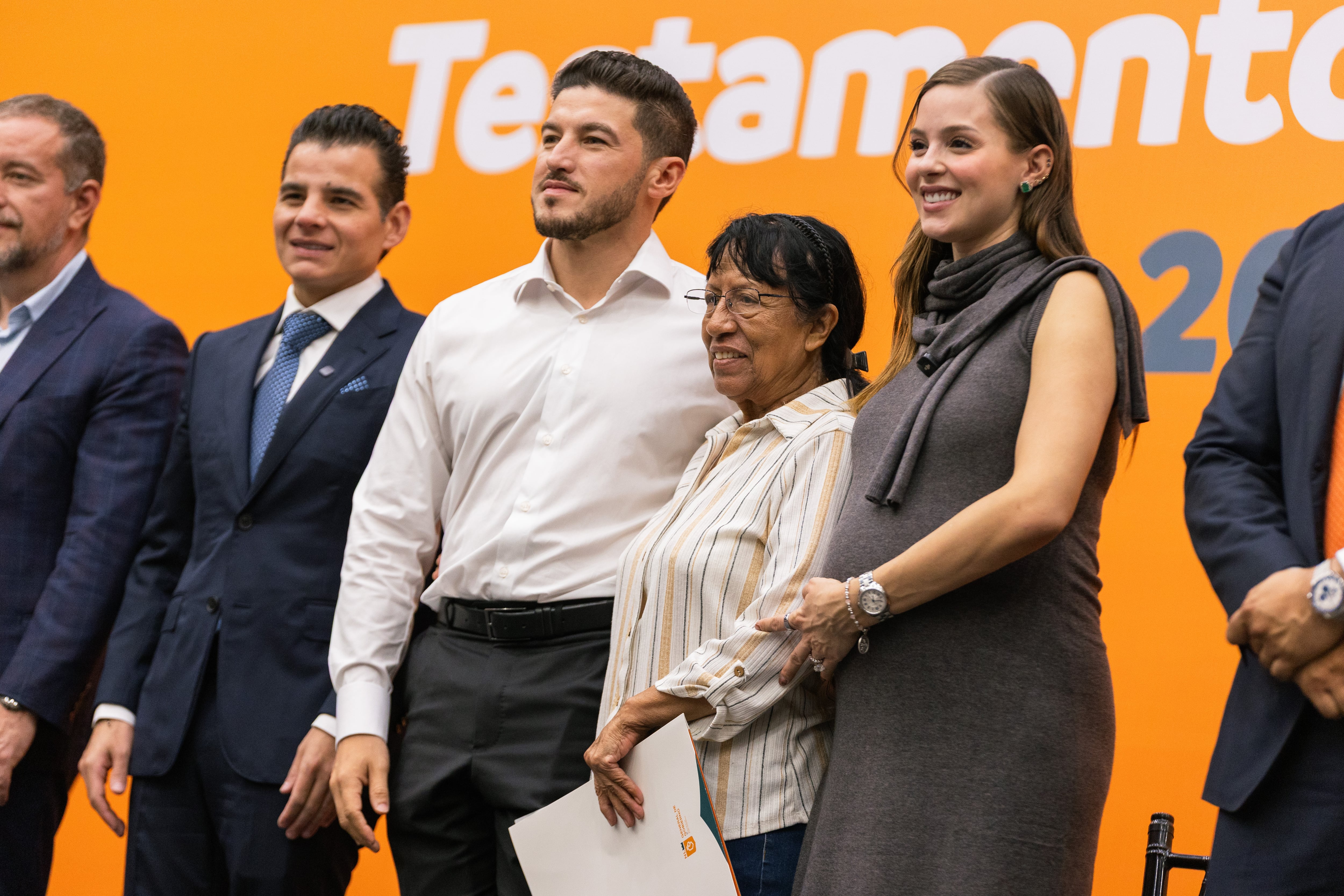 Samuel García anuncia testamentos gratuitos también para octubre en NL