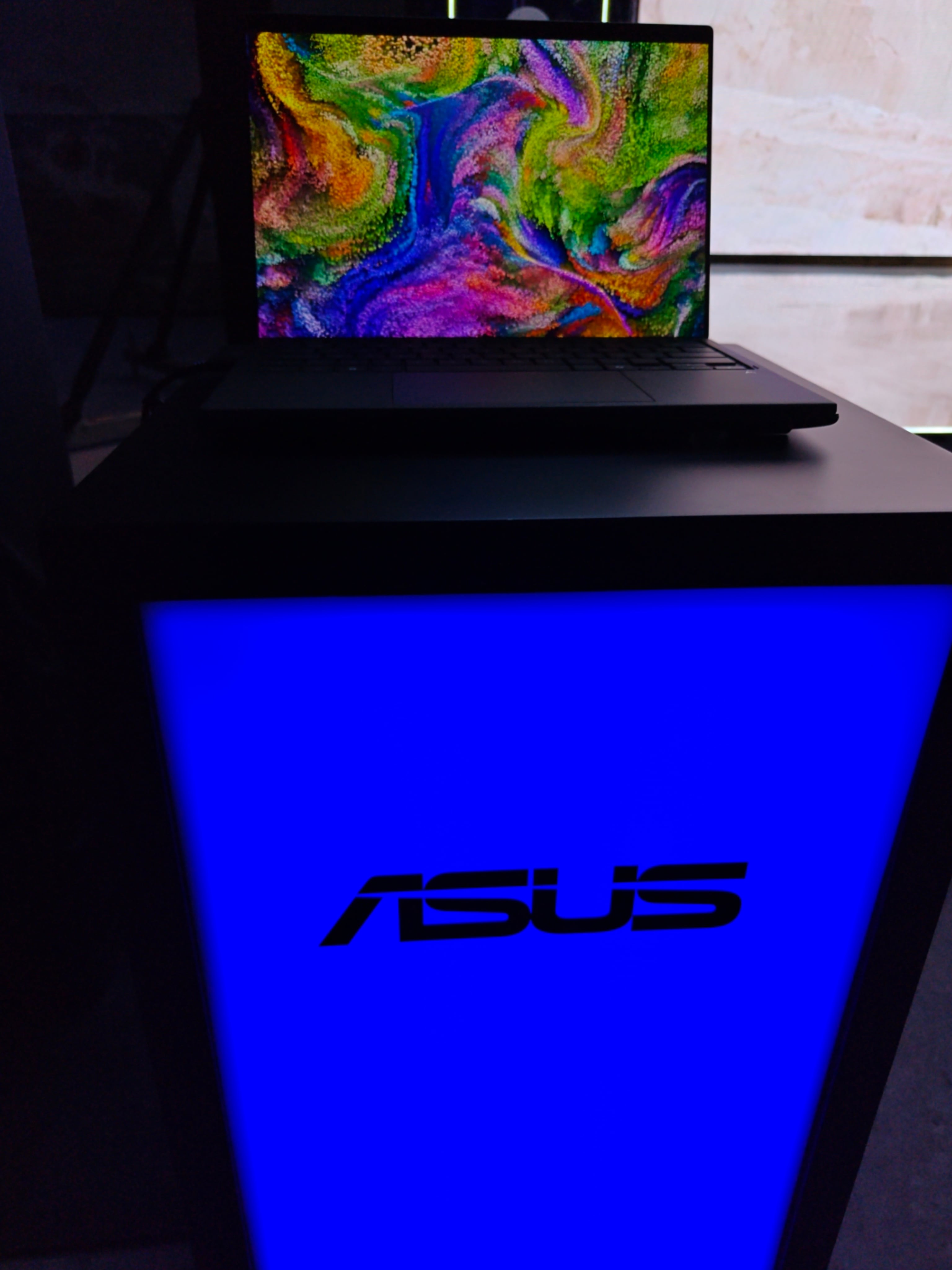 ASUS Zenbook Duo