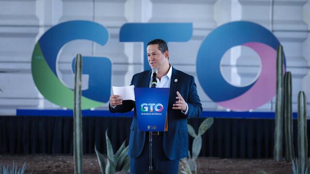 Diego Sinhue inaugura Puente Vehicular Talabarteros