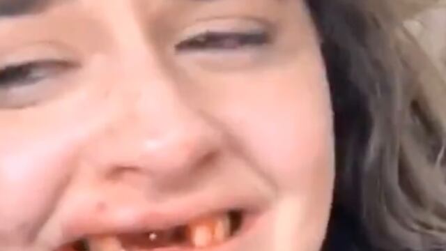 Autumn Cathey cumplió el reto de las mimosas