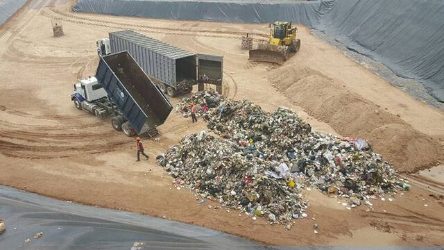 500 probladores de Zacatecas y San Luis Potosí señalan las omisiones que hubo durante el proceso de evaluación ante la autoridad ambiental; sin embargo la dependencia federal autorizó la construcción del vertedero que mide 600 hectáreas.