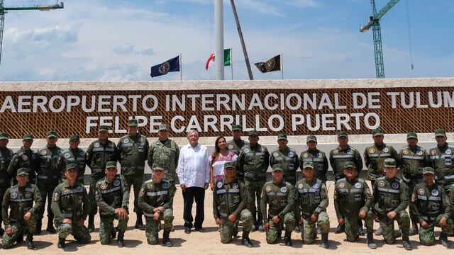 AMLO recorrió y supervisó el nuevo Aeropuerto Internacional de Tulum.