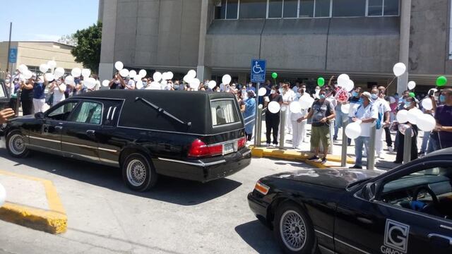 Despiden a trabajadoras del IMSS.
