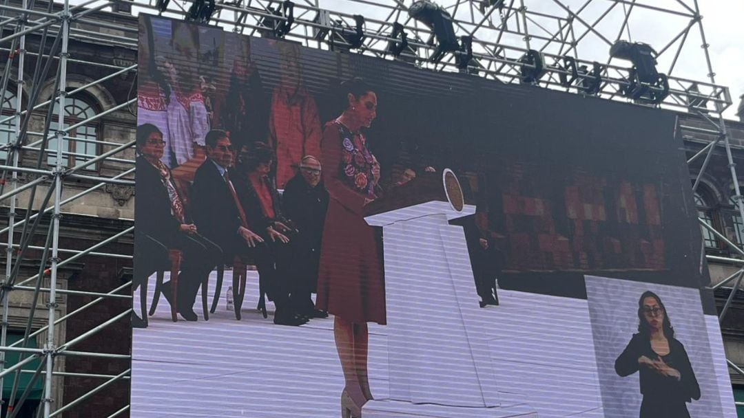 Claudia Sheinbaum en el Zócalo CDMX hoy en discurso de 100 días