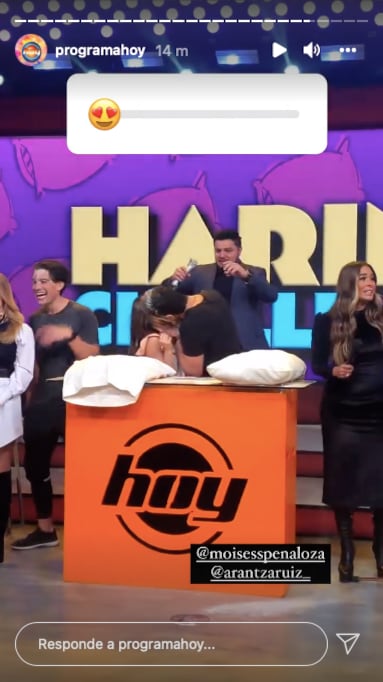Moisés le declara su amor a Arantza