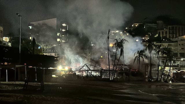 Restaurante La Cabaña en Acapulco es incendiado