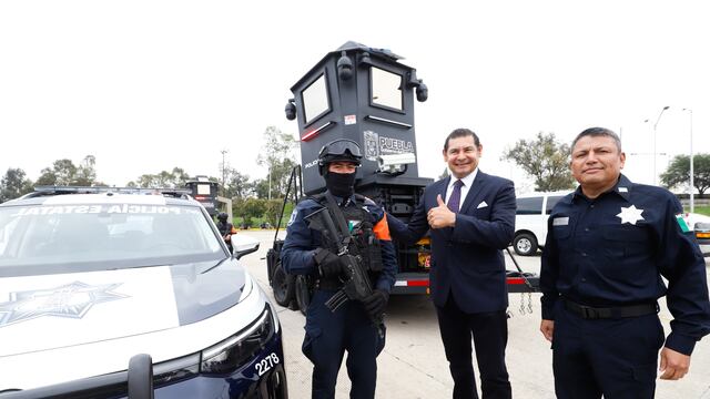 Alejandro Armenta entrega 100 patrullas y refuerza vigilancia, priorizando la seguridad de Puebla