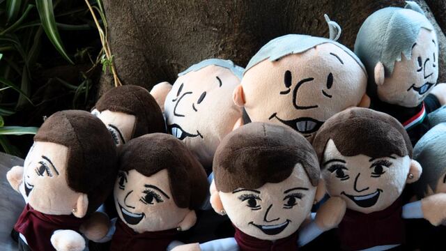 DELFINITITAS Y AMLITOS